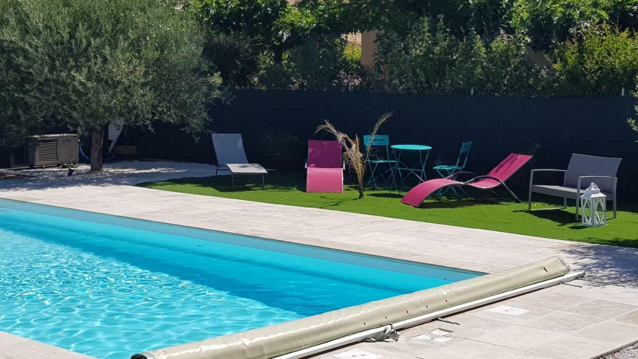 Villa Les 2 Oliviers 勒吕克 外观 照片
